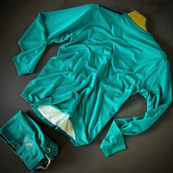 photo 1 2025 12 02 22 17 18